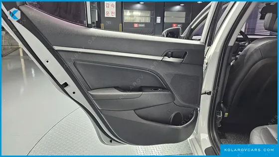 HYUNDAI ELANTRA (AVANTE) 1.6 GDI PREMIUM
