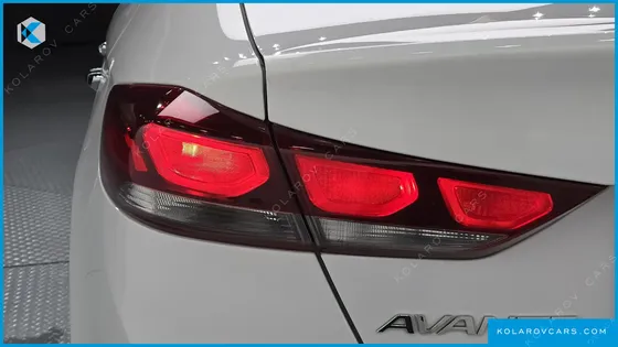 HYUNDAI ELANTRA (AVANTE) 1.6 GDI MODERN