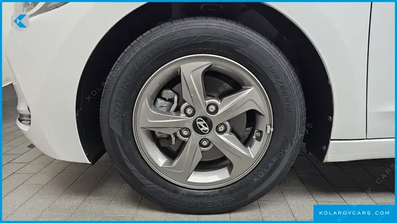 HYUNDAI ELANTRA (AVANTE) 1.6 GDI SMART