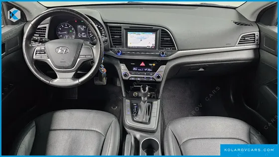 HYUNDAI ELANTRA (AVANTE) 1.6 GDI SMART
