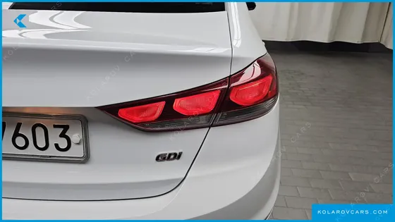 HYUNDAI ELANTRA (AVANTE) 1.6 GDI SMART