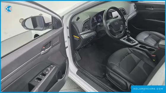 HYUNDAI ELANTRA (AVANTE) 1.6 LPI SMART (RENTAL CAR)