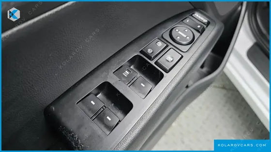 HYUNDAI ELANTRA (AVANTE) 1.6 LPI SMART (RENTAL CAR)