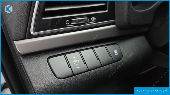 HYUNDAI ELANTRA (AVANTE) 1.6 LPI SMART (RENTAL CAR)