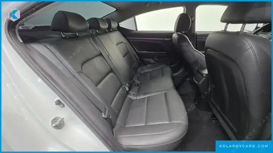 HYUNDAI ELANTRA (AVANTE) 1.6 LPI SMART (RENTAL CAR)