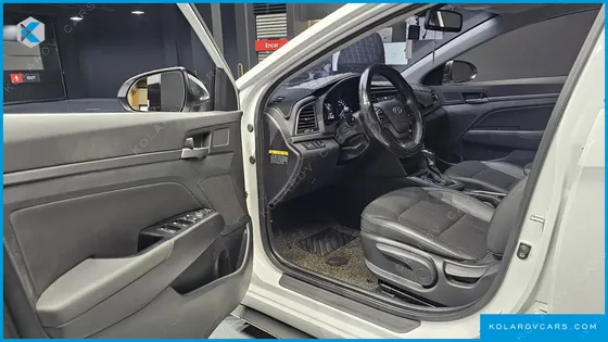 HYUNDAI ELANTRA (AVANTE) 1.6 GDI SMART