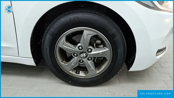 HYUNDAI ELANTRA (AVANTE) 1.6 GDI SMART