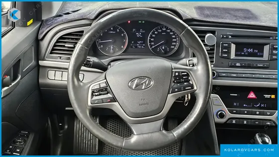 HYUNDAI ELANTRA (AVANTE) 1.6 GDI SMART