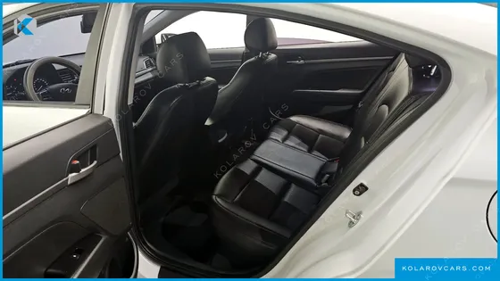 HYUNDAI ELANTRA (AVANTE) 1.6 GDI SMART