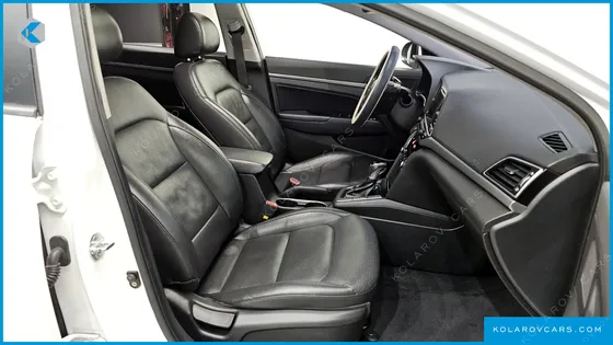 HYUNDAI ELANTRA (AVANTE) 1.6 GDI SMART