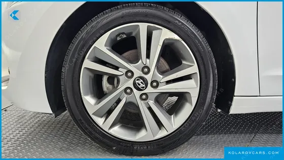 HYUNDAI ELANTRA (AVANTE) 1.6 GDI VALUE PLUS