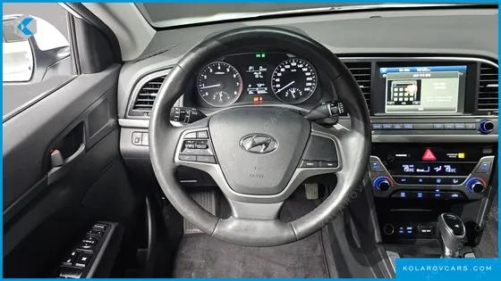 HYUNDAI ELANTRA (AVANTE) 1.6 GDI SMART