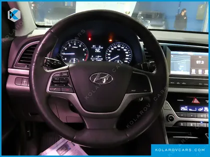 HYUNDAI ELANTRA (AVANTE) 1.6 GDI SMART