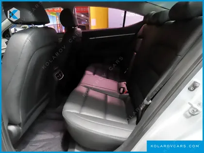HYUNDAI ELANTRA (AVANTE) 1.6 GDI SMART