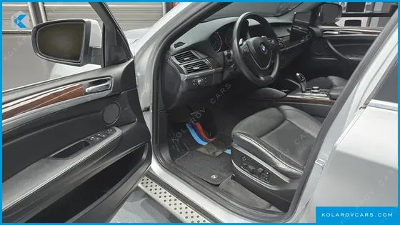 BMW X6 50I