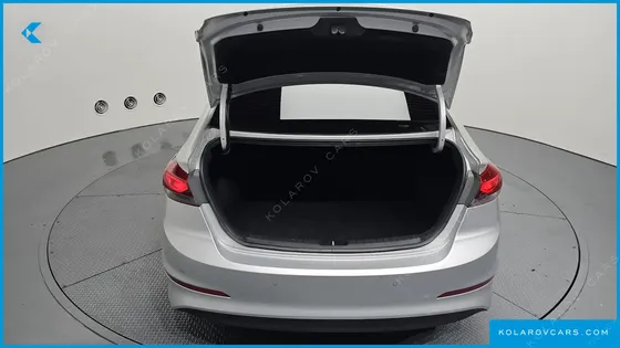 HYUNDAI ELANTRA (AVANTE) 1.6 GDI SMART