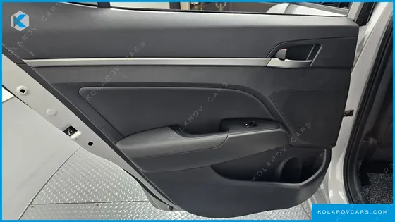 HYUNDAI ELANTRA (AVANTE) 1.6 GDI SMART