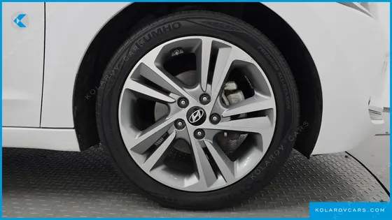 HYUNDAI ELANTRA (AVANTE) 1.6 GDI VALUE PLUS