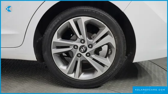 HYUNDAI ELANTRA (AVANTE) 1.6 GDI VALUE PLUS