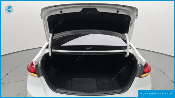 HYUNDAI ELANTRA (AVANTE) 1.6 GDI VALUE PLUS