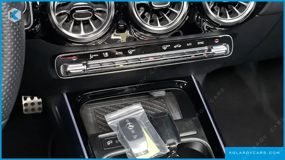 MERCEDES GLA-CLASS GLA250 4MATIC