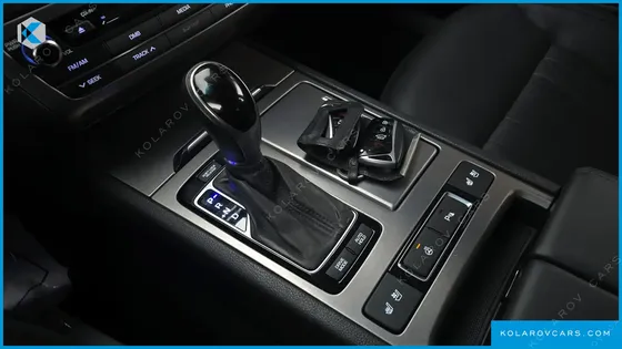 HYUNDAI GENESIS G330 MODERN