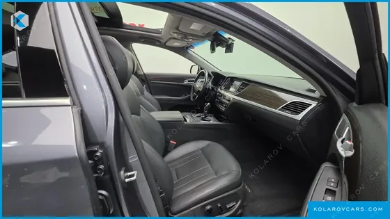 HYUNDAI GENESIS 3.8 AWD EXPORT