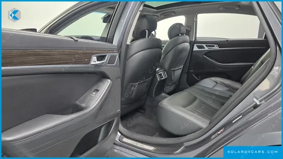 HYUNDAI GENESIS 3.8 AWD EXPORT