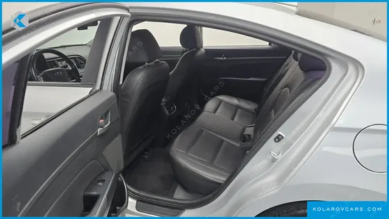 HYUNDAI ELANTRA (AVANTE) 1.6 E-VGT SMART