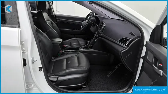 HYUNDAI ELANTRA (AVANTE) 1.6 GDI SMART