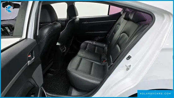 HYUNDAI ELANTRA (AVANTE) 1.6 GDI SMART
