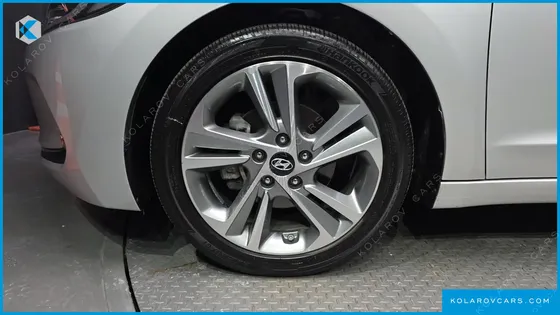 HYUNDAI ELANTRA (AVANTE) 1.6 GDI VALUE PLUS