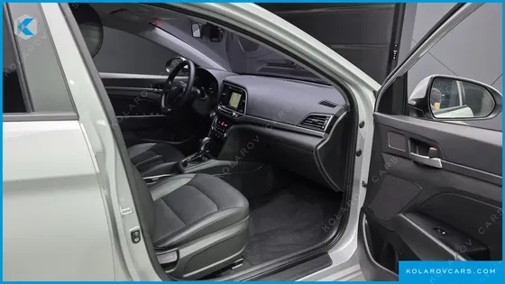 HYUNDAI ELANTRA (AVANTE) 1.6 GDI VALUE PLUS