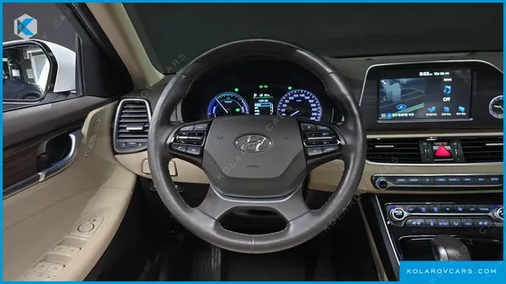 HYUNDAI GRANDEUR EXCLUSIVE