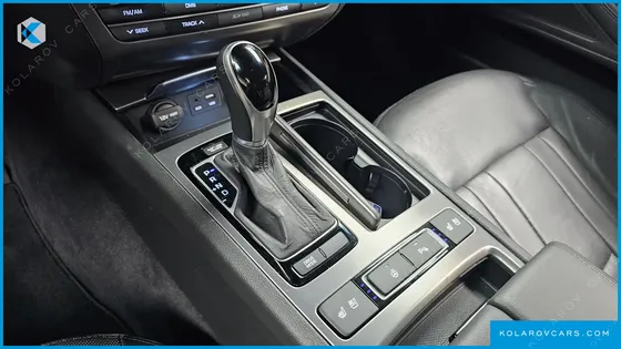 HYUNDAI GENESIS G330 MODERN