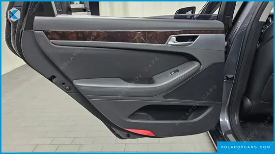 HYUNDAI GENESIS G330 MODERN