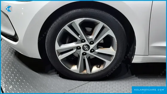 HYUNDAI ELANTRA (AVANTE) 1.6 GDI VALUE PLUS
