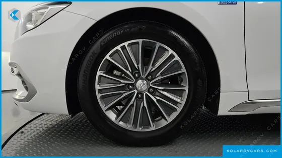 HYUNDAI GRANDEUR EXCLUSIVE