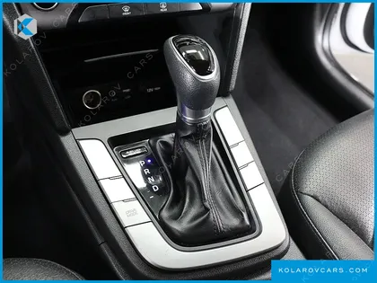 HYUNDAI ELANTRA (AVANTE) 1.6 LPI STYLE (RENTAL CAR)