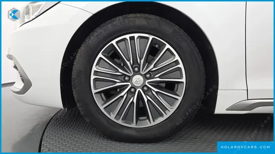 HYUNDAI GRANDEUR EXCLUSIVE