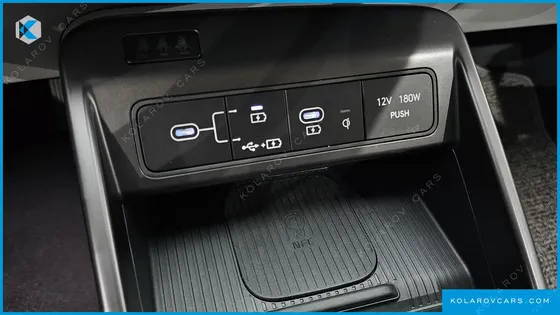 HYUNDAI KONA GASOLINE 2.0 2WD
