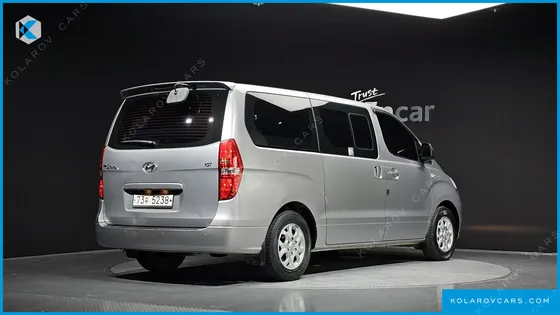 HYUNDAI STAREX 11-SEATER WAGON