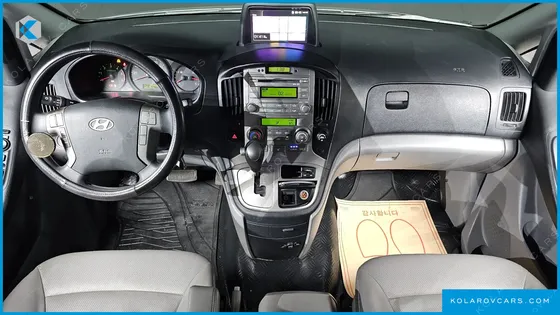 HYUNDAI STAREX 11-SEATER WAGON