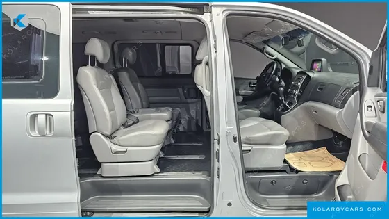 HYUNDAI STAREX 11-SEATER WAGON