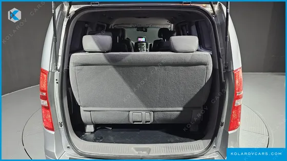 HYUNDAI STAREX 11-SEATER WAGON