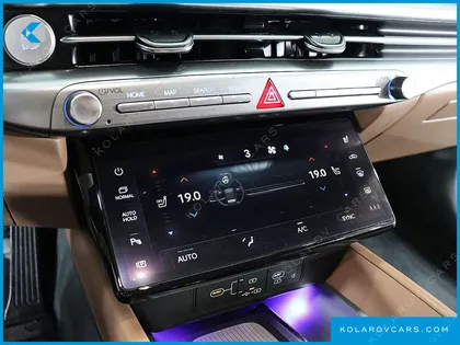 HYUNDAI GRANDEUR 2,5 GASOLINE 2WD
