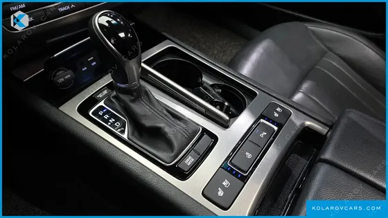 HYUNDAI GENESIS G330 MODERN AWD