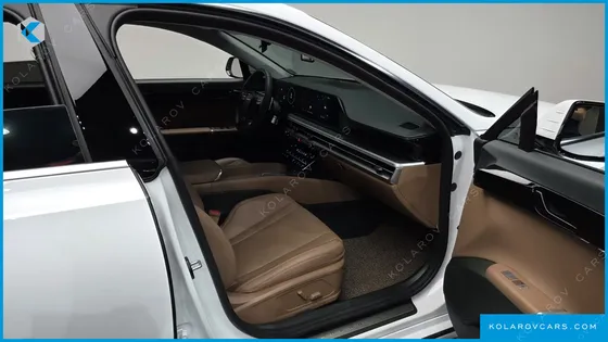 HYUNDAI GRANDEUR 2,5 GASOLINE 2WD