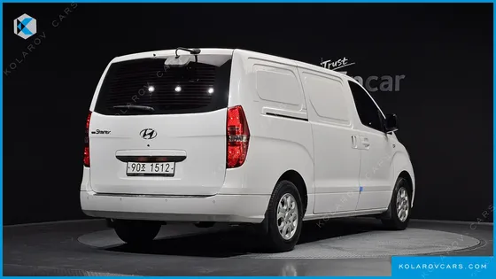 HYUNDAI STAREX 3-SEATER VAN