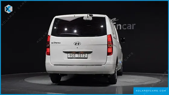 HYUNDAI STAREX 3-SEATER VAN